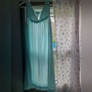 Vanity Fair Azure Mist Sleeveless Nightgown | Size Medium | NWT